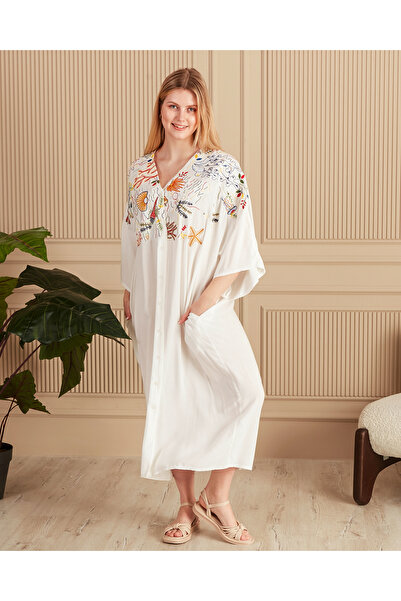 EMY TEKSTİL Γυναικείο Μακρύ Φόρεμα Βισκόζης Κεντημένο με Κουμπιά Μεγάλου Μεγέθους Λευκό