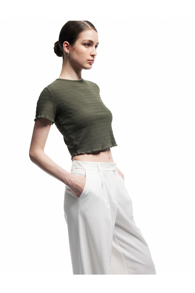 Koton Crew Neck Short Sleeve Slim Fit Textured Crop T-Shirt