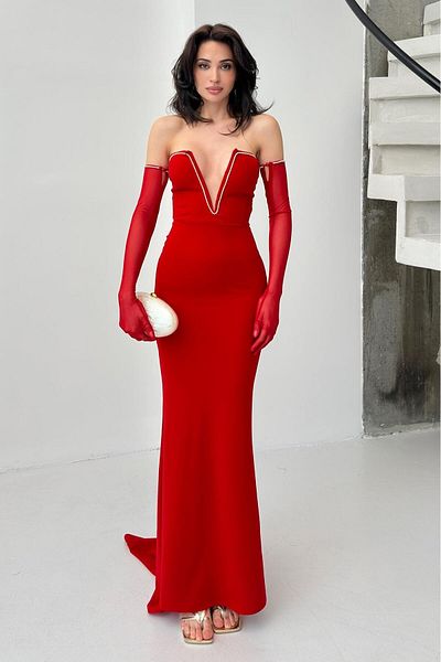 Serica Moda Deep V-Neck Stone Detailed Dress with Red Gloves