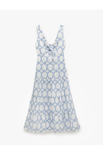 Koton Pamuklu Arkası Pencere Detaylı V Yaka Uzun Çiçekli Fistolu Brodeli Elbise