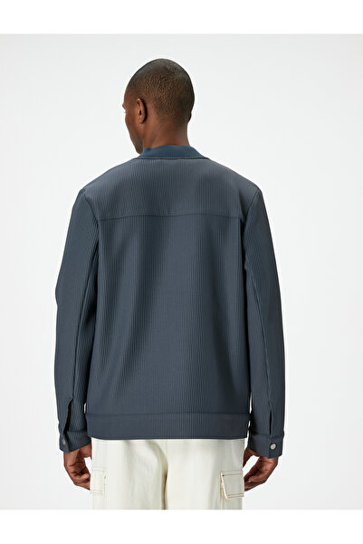Koton Куртка-бомбер з фактурною кишенею на блискавці Детальніше