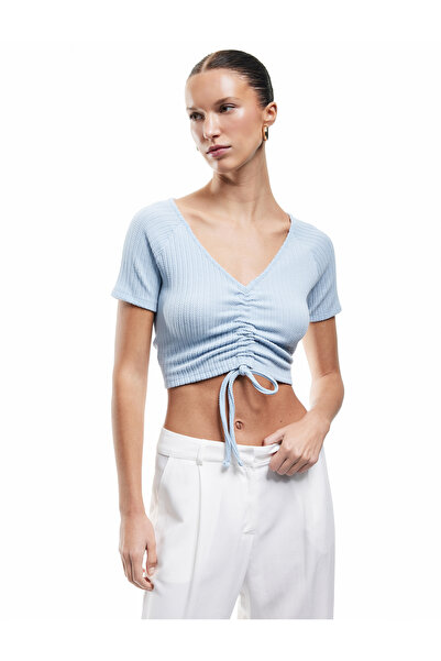 Koton Μπλουζάκι με κοντό μανίκι με λεπτή εφαρμογή με λαιμόκοψη