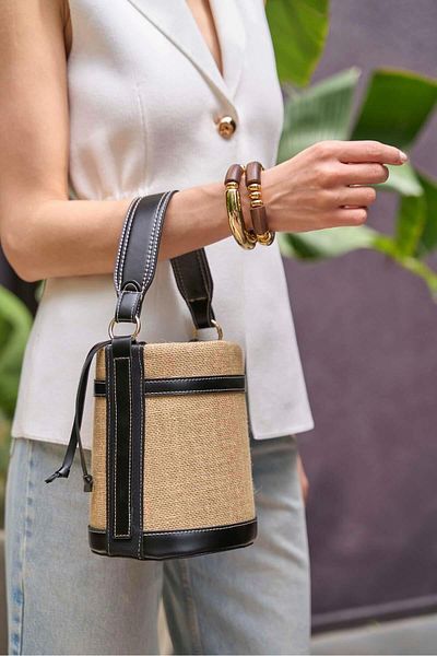 Madamra Black Straw Women's Contrast Stitched Bucket Hand and Shoulder Bag