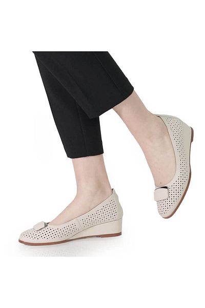 FIORE FINO PERFORATED SHOES FIORE FINO 2501093 BEIGE