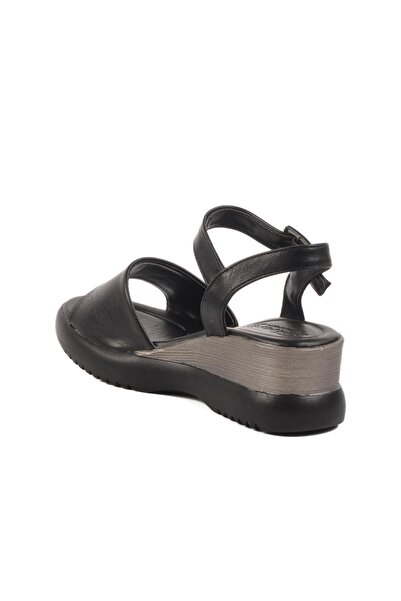 WALKWAY Black Women's Heeled Sandals T-003 Z