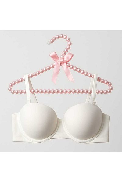 gigigiyim White Push-Up Balconette Cutout B Cup Bra