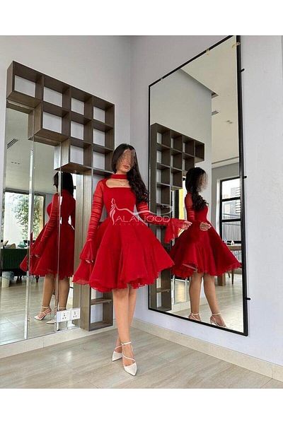 ALANOOD FASHION A short, fluffy red dress with a luxurious, modern design
