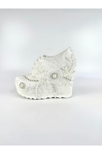 E&L Company 13cm Wedge Heel, with Stones with Pearls. As Light as a Bird.