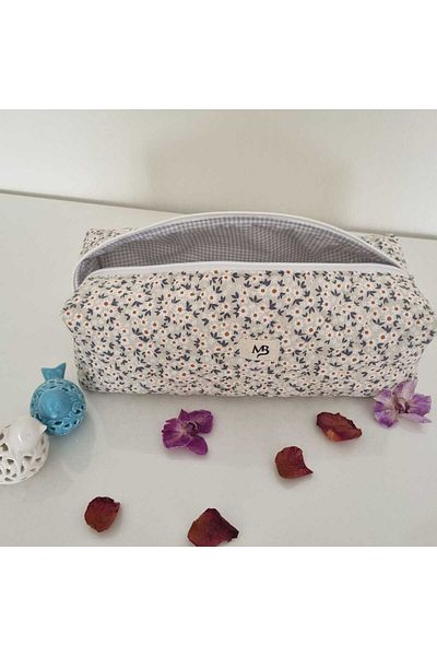 MB Cream Daisy Pattern XL Size for All Your Hair Styler - Travel Case