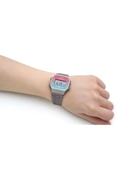 Casio Casio Watch, Vintage Iconic A168WERB-2AEF