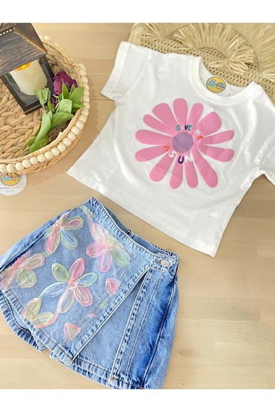 Marka Sensin Kids Escabel Girl's Daisy Patterned T-Shirt Special Daisy Embroidered Shorts Skirt Set of 2