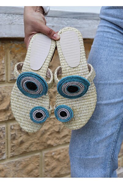 BeBeQ Store Γυναικείες παντόφλες Zeyna με ψάθινο σχέδιο με λεπτομέρεια από πέτρα με χάντρες κακού ματιού