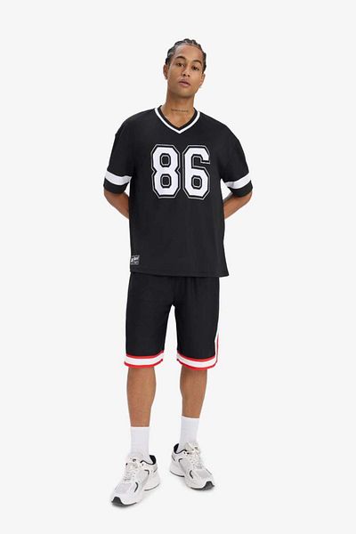 DeFacto Fit Quick Dry Oversize Φαρδύ μοτίβο με λαιμόκοψη V με στάμπα αθλητικό κοντομάνικο μπλουζάκι E4118ax25sm