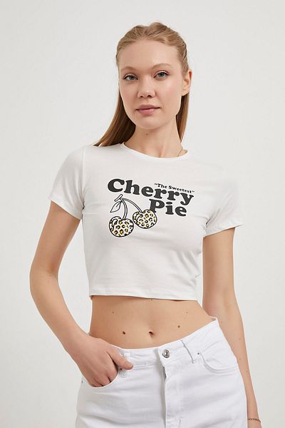 Arma Life Women's Text Printed Short Sleeve White Tight Crop T-Shirt
