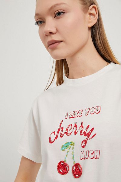 Arma Life Women's Cherry Pattern Bead Embroidery Summer White T-Shirt