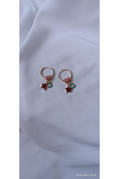 ARİ TAKI Gold Charm Earrings