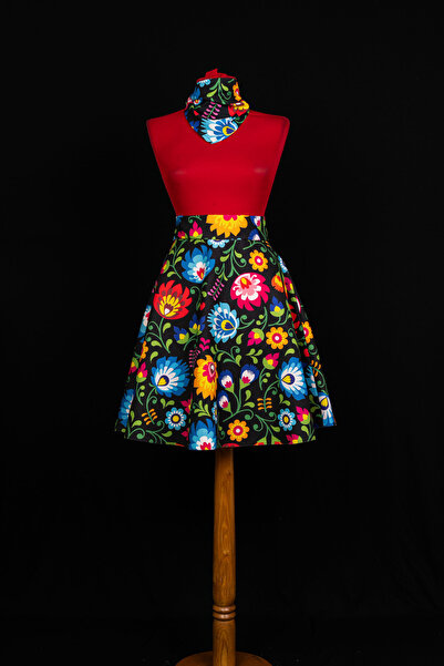 Sihirli Düğmeler تنورة واسعة