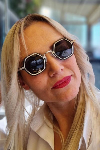 Mood Agenda Women's April Hexagon Punk Retro Model Sunglasses