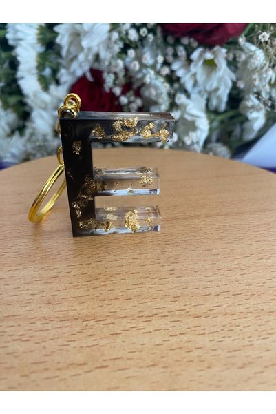 Demet Art Studio Reçineye Hayat Veriyoruz E Letter Black-Gold Foil Colored Ring Epoxy Letter Keychain