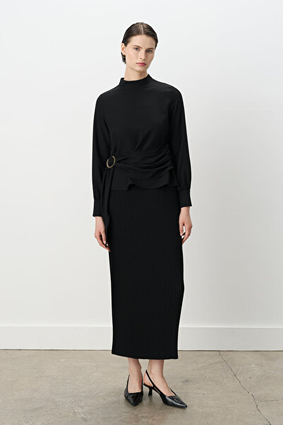 Nihan Buckle Detailed Skirt Blouse Set