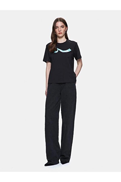 Ltb Черна тениска с къс ръкав и подпис