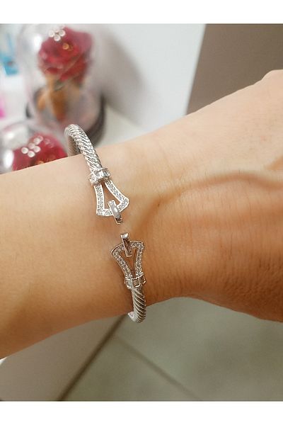MODA Women's Tarnish-Free Steel Stylish Design Stone Bracelet - |   Bujimori.
