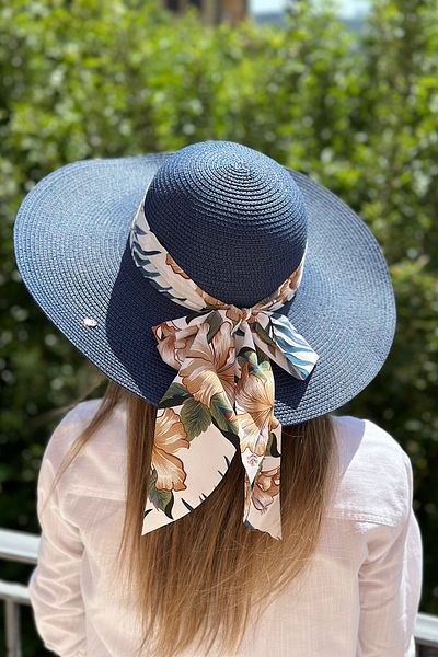 novon Summertime Premium Straw Hat with Floral Band and Wide Visor