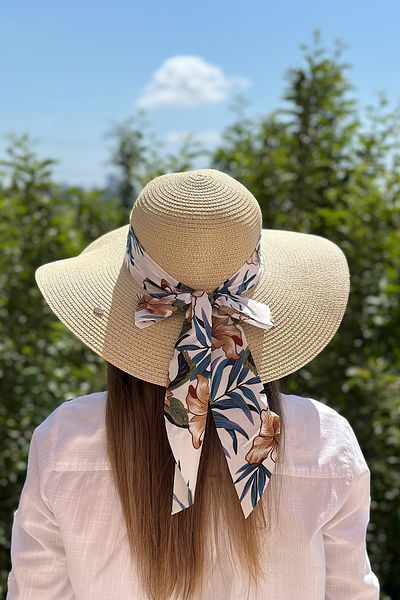 novon Summertime Premium Straw Hat with Floral Band and Wide Visor