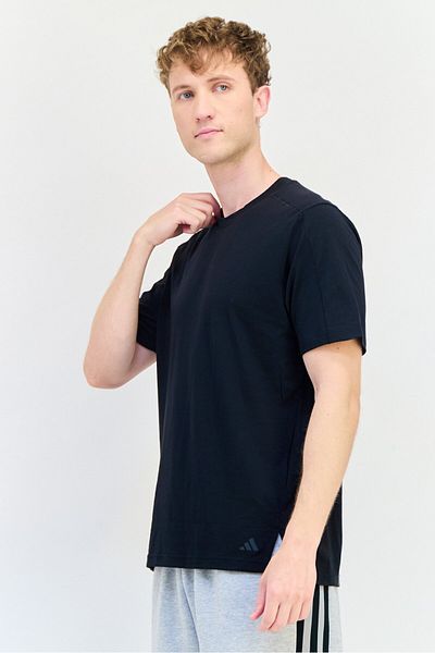 adidas Men Regular Fit Brand logo Short Sleeves Yoga T-Shirt, Black