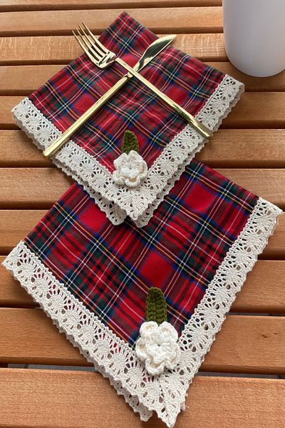 zarafet concept 2 Pieces Lace Around Scottish Vintage Napkin 35*35 (Hand Knitted Flower Detail)