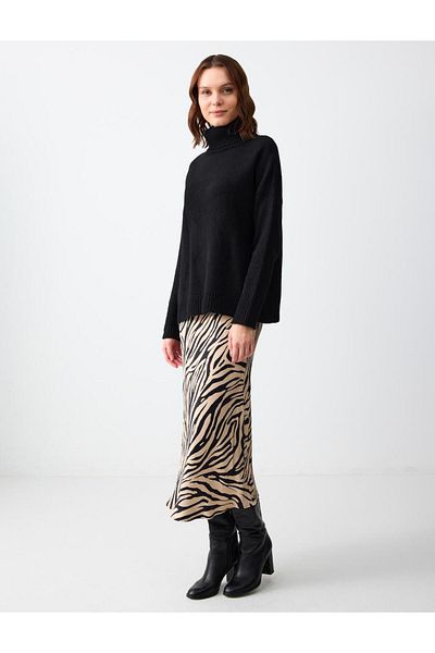 Jimmy Key Regular Waist Slim Fit Leopard Print Satin Skirt