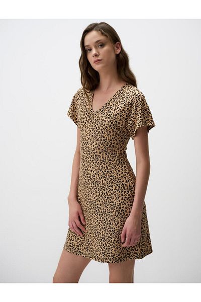 Jimmy Key V-Neck Relaxed Fit Leopard Print Mini Dress