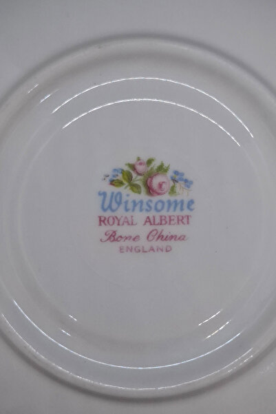 Royal Albert Winsome Bone China England Antique Porcelain Coffee Cup Saucer 12 cm