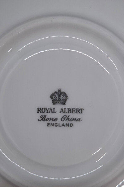 Royal Albert Petula Bone China England Antique Porcelain Coffee Cup Saucer 12 cm