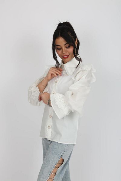 Stil Sepeti Women's White Collar and Sleeves Scalloped Button Detailed Shirt Esc-1000789125