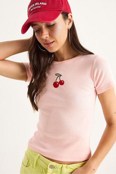 Bianco Lucci Women's Cherry Embroidered Ribbed Basic Crop T-Shirt 4053 60283400