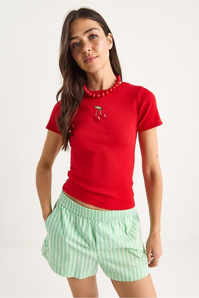 Bianco Lucci Women's Cherry Embroidered Ribbed Basic Crop T-Shirt 4053 60283400
