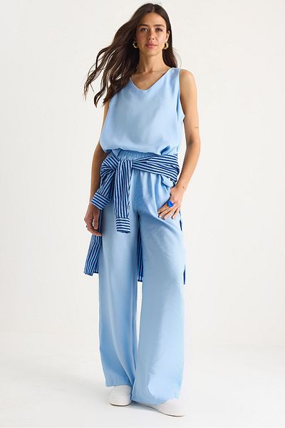 Bianco Lucci Bluză cu bretele cu decolteu în V pentru femei, cu pantaloni palazzo, set de sus și jos 60283115