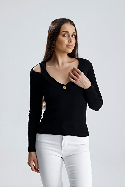 Sienza Kadın Omuz Dekolteli Düğme Detaylı Siyah Bluz – V Yaka Uzun Kollu