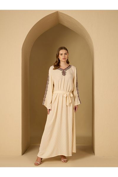 Styli Crinkled Embroidered Detail Jacquard Jalabiya with Fabric Belt
