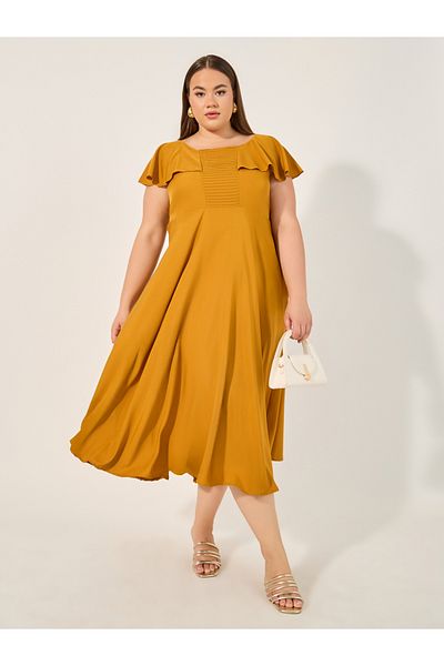 Styli Plus Size Solid Pintuck Detail A-Line Midi Dress
