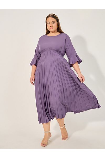 Styli Plus Size Solid Accordion Pleated A-Line Maxi Dress