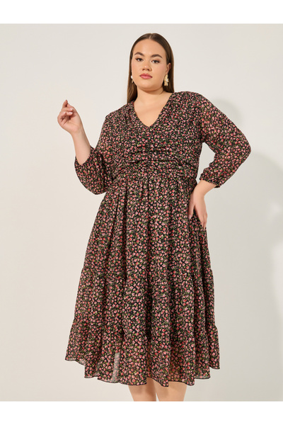 Styli Plus Size Floral Print V Neck A-Line Midi Dress