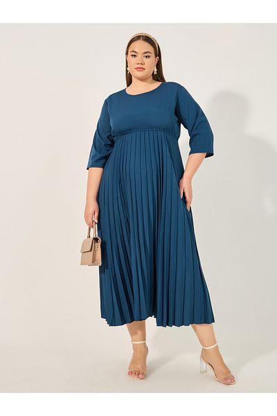 Styli Plus Size Solid Accordion Pleated A-Line Midi Dress