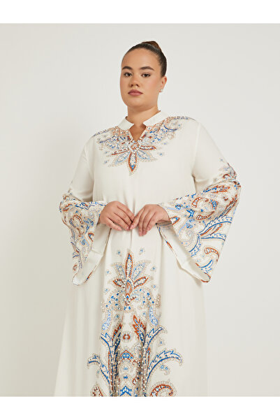 Styli Plus Size Stand Collar Printed A-Line Jalabyia with Embellished Detail