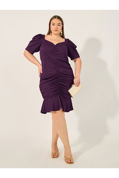 Styli Plus Size Solid Ruched Detail Sheath Knee Length Dress
