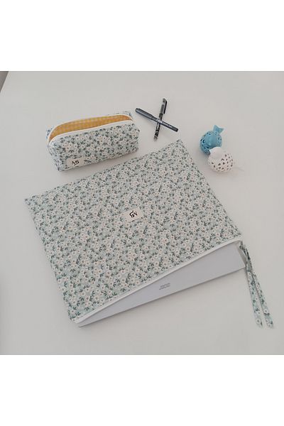 MB Green Daisy Laptop Sleeve- Pencil Case Set (10-11-12 Inch)