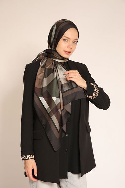 Dia Vela Akel Double Sided Brown Geometric Patterned Silk Shawl