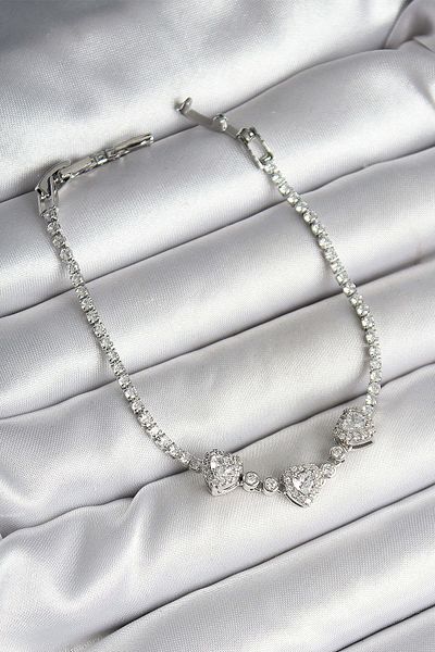 Avantaj Kapıda ®   Brass Row Heart Figured Zircon Stone Silver Color Women's Bracelet
