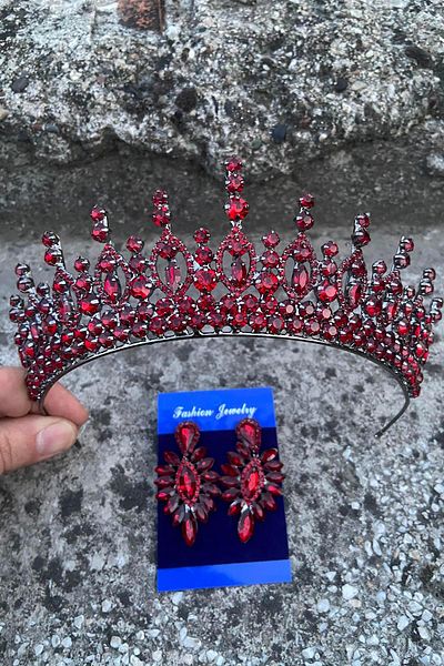 Hobigram Abrienda Burgundy Bridal Henna Crown Special Occasion Accessory Women's Crown and Thin Shuttle Earring Set